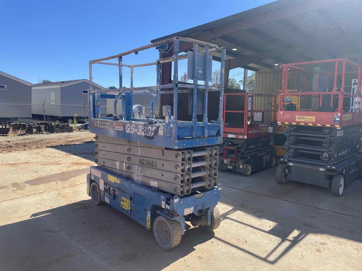 2018 Genie GS-3232-2