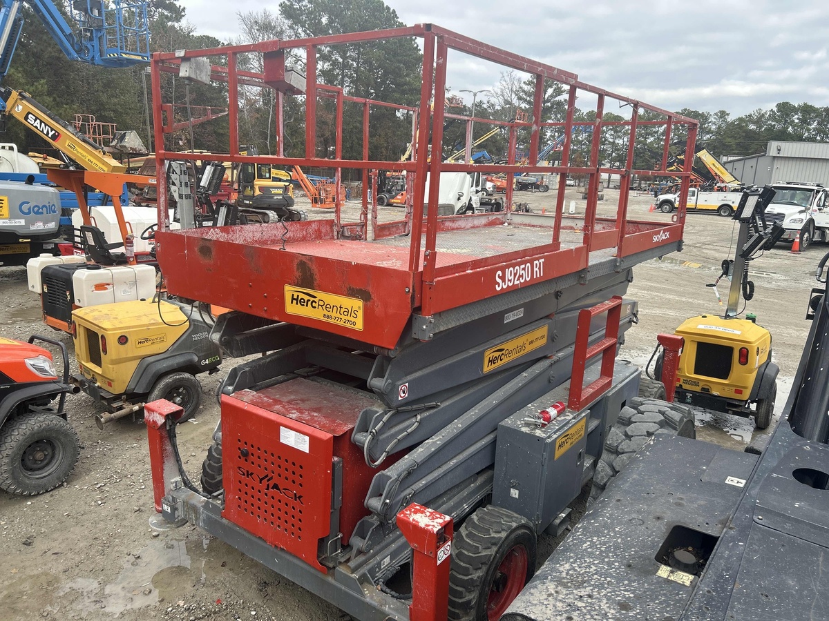 2018 Skyjack SJ9250 RT