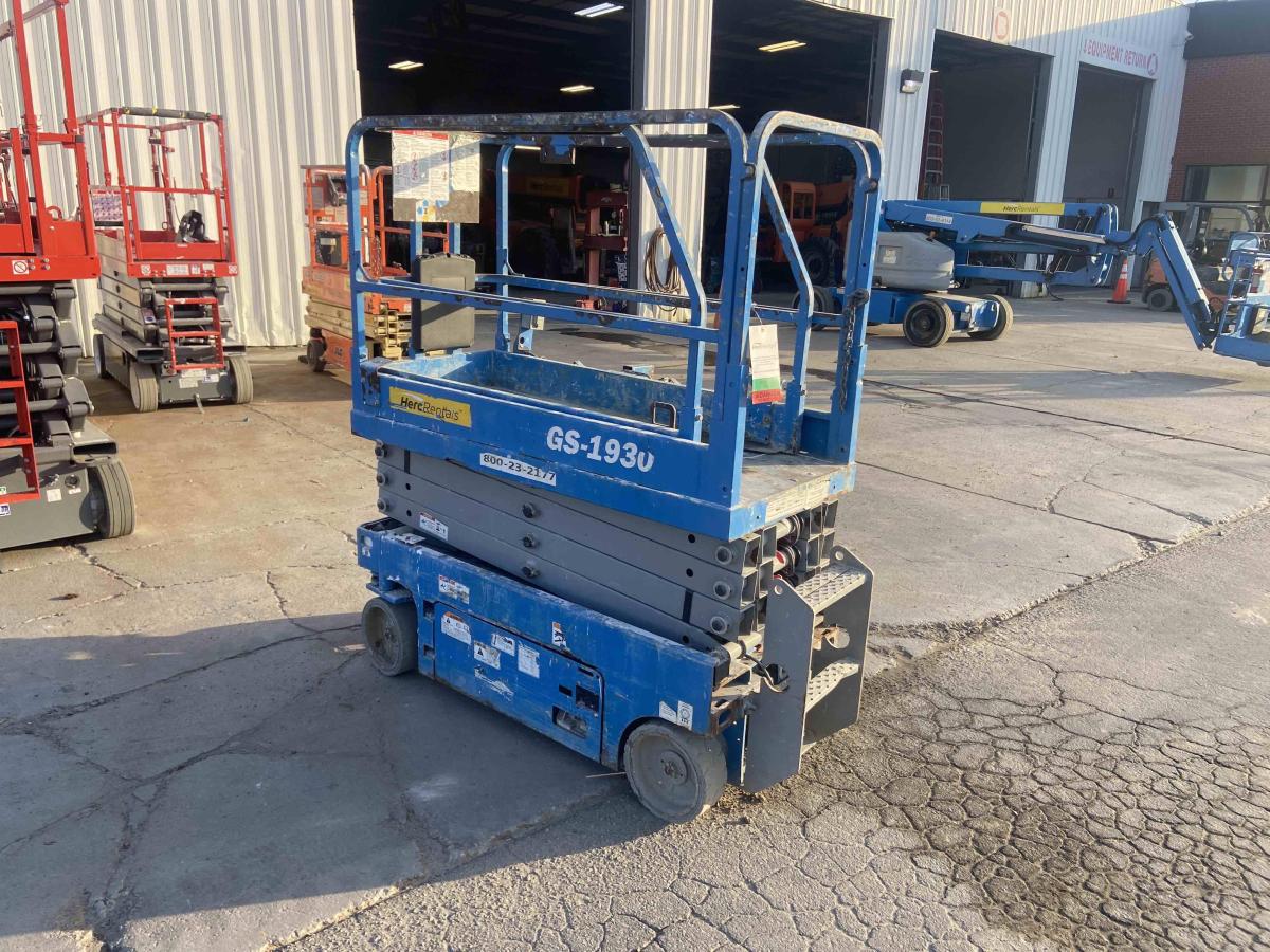 2018 Genie GS-1930