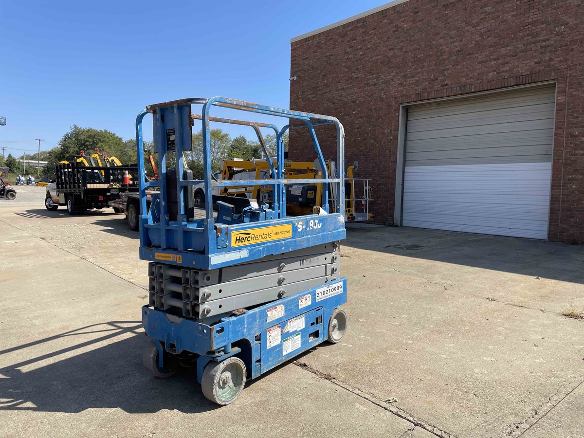 2017 Genie GS-1930