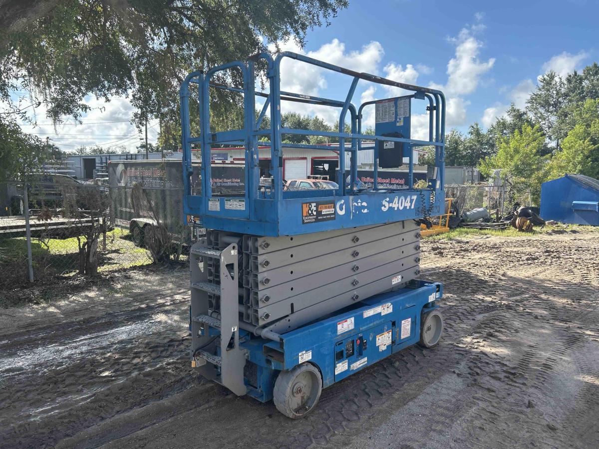 2016 Genie GS-4047-2
