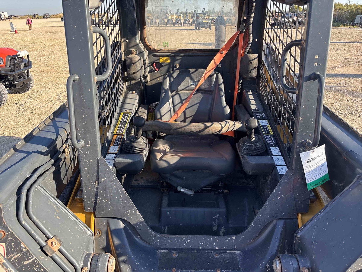 2021 John Deere 325G-2