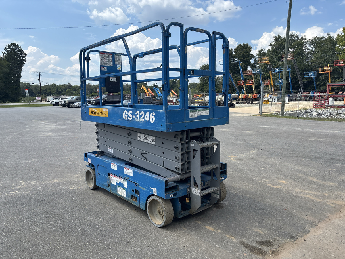 2019 Genie GS-3246-2