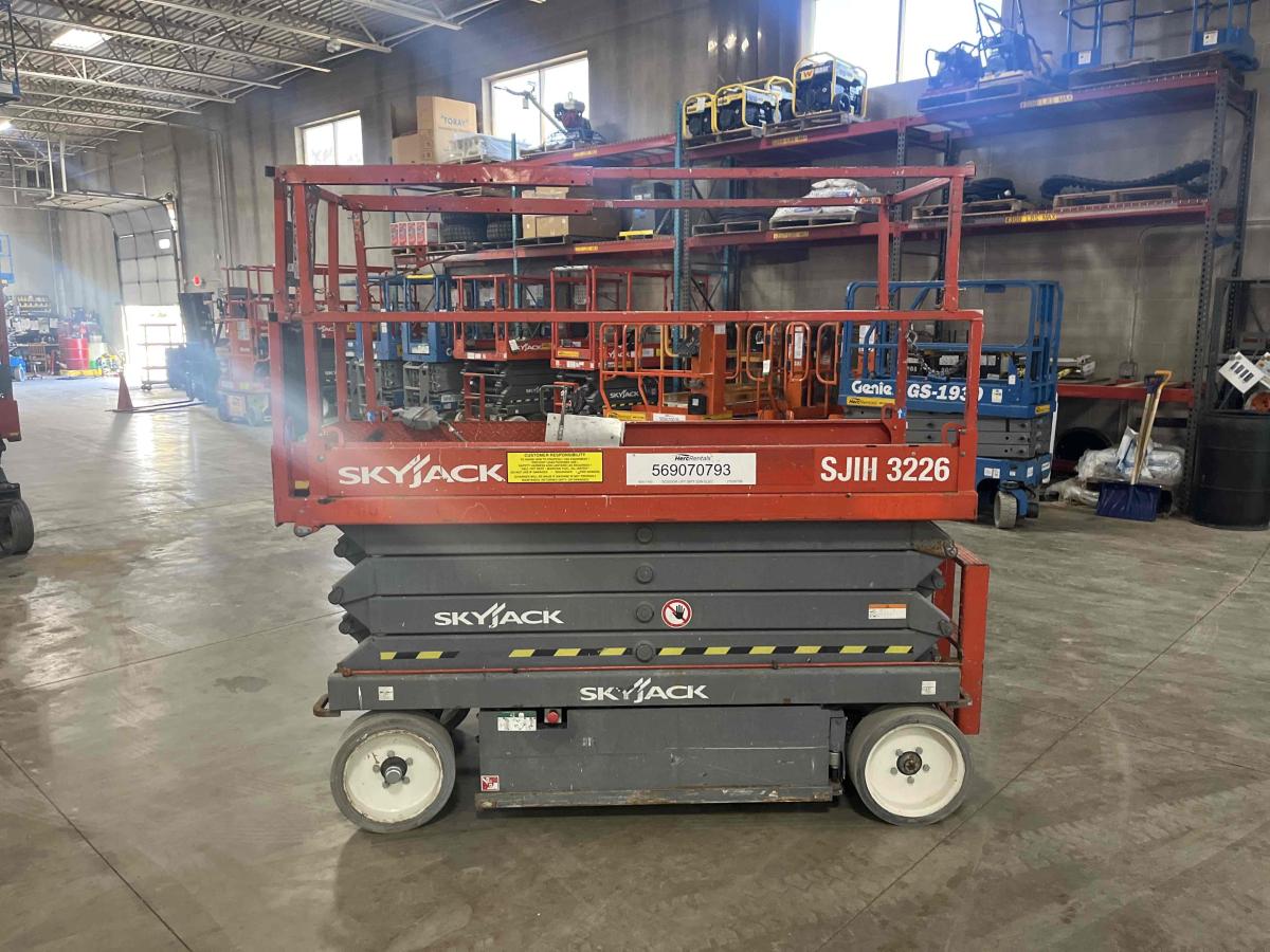 2014 Skyjack SJ3226