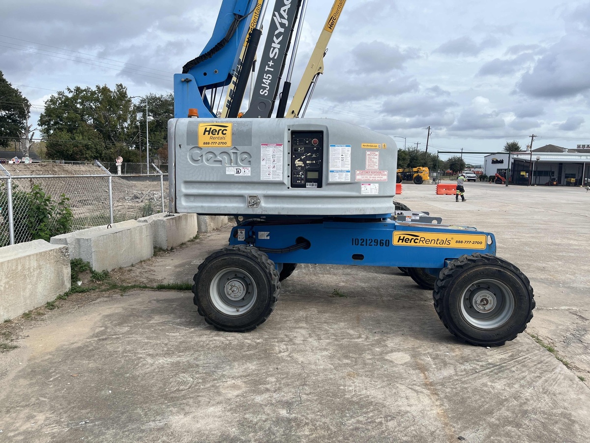 2017 Genie S-40