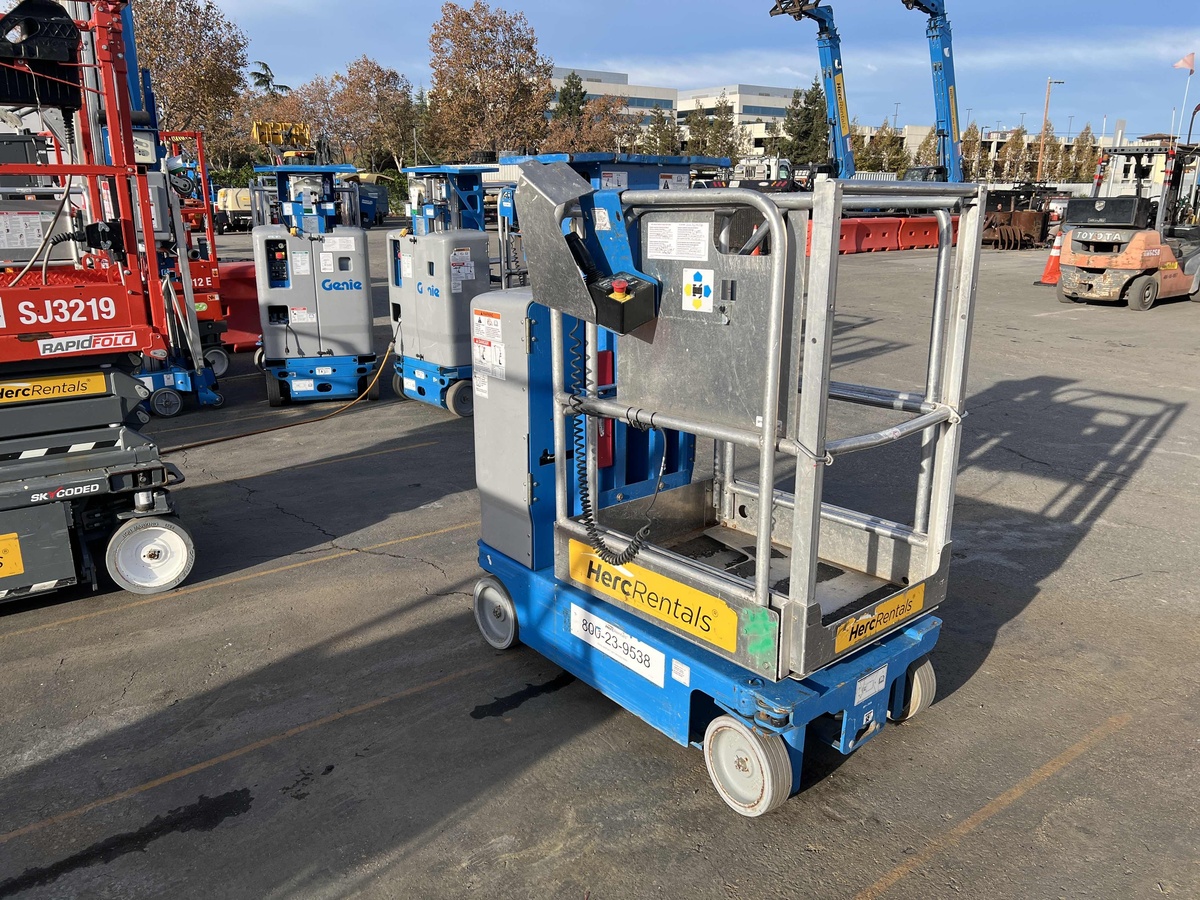 2018 Genie GR-12-3