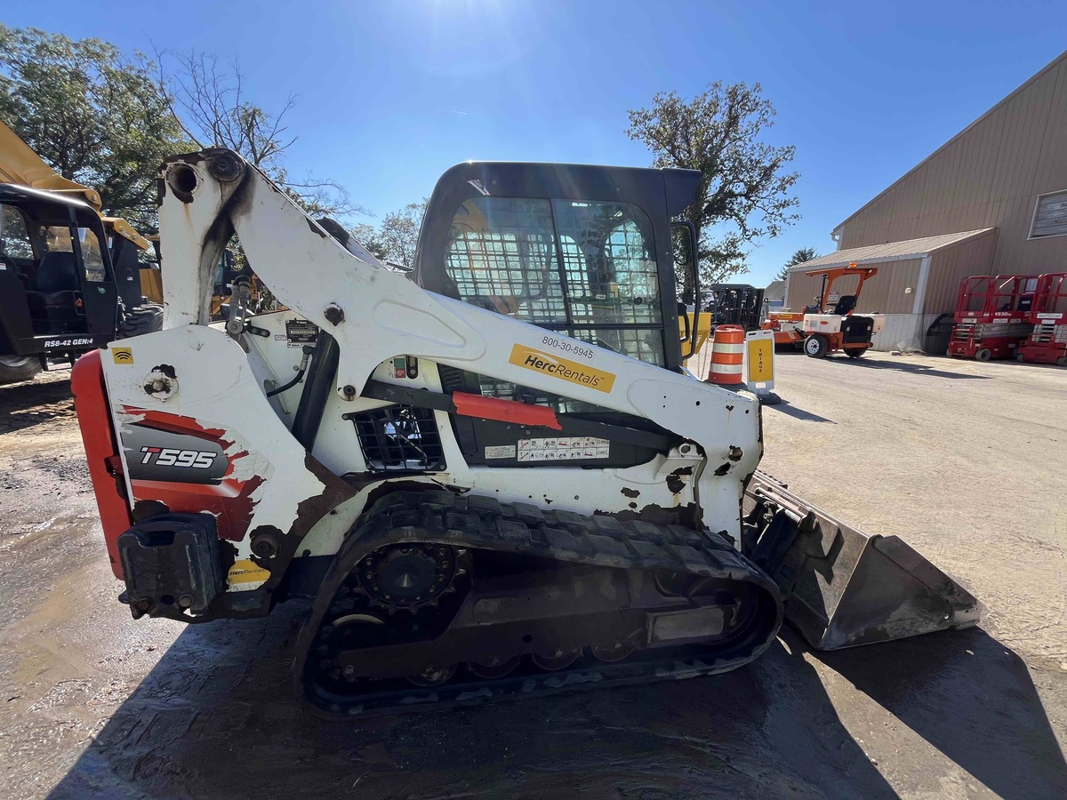 2021 Bobcat T595