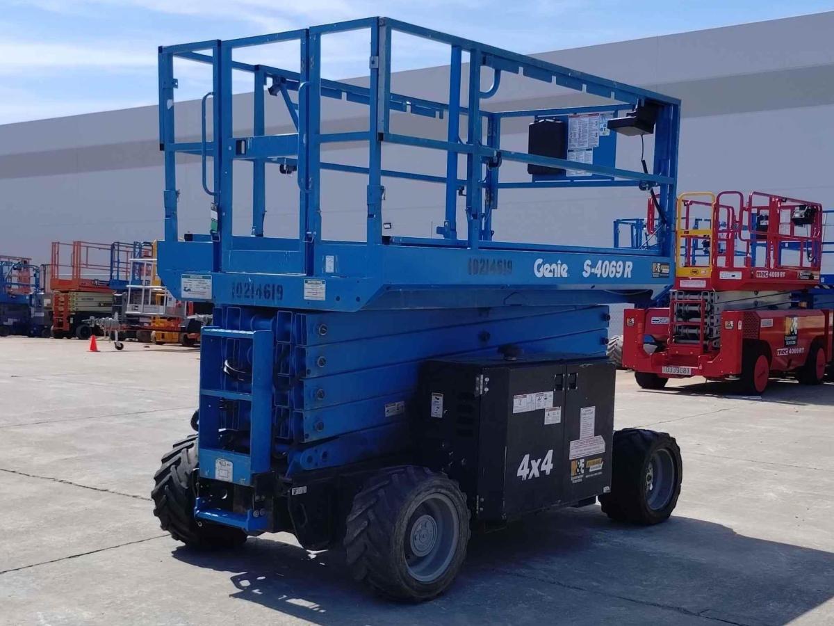 2017 Genie GS-4069 RT-3