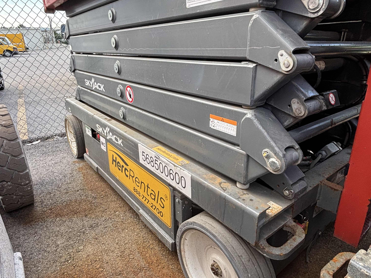 2019 Skyjack SJ4740-5