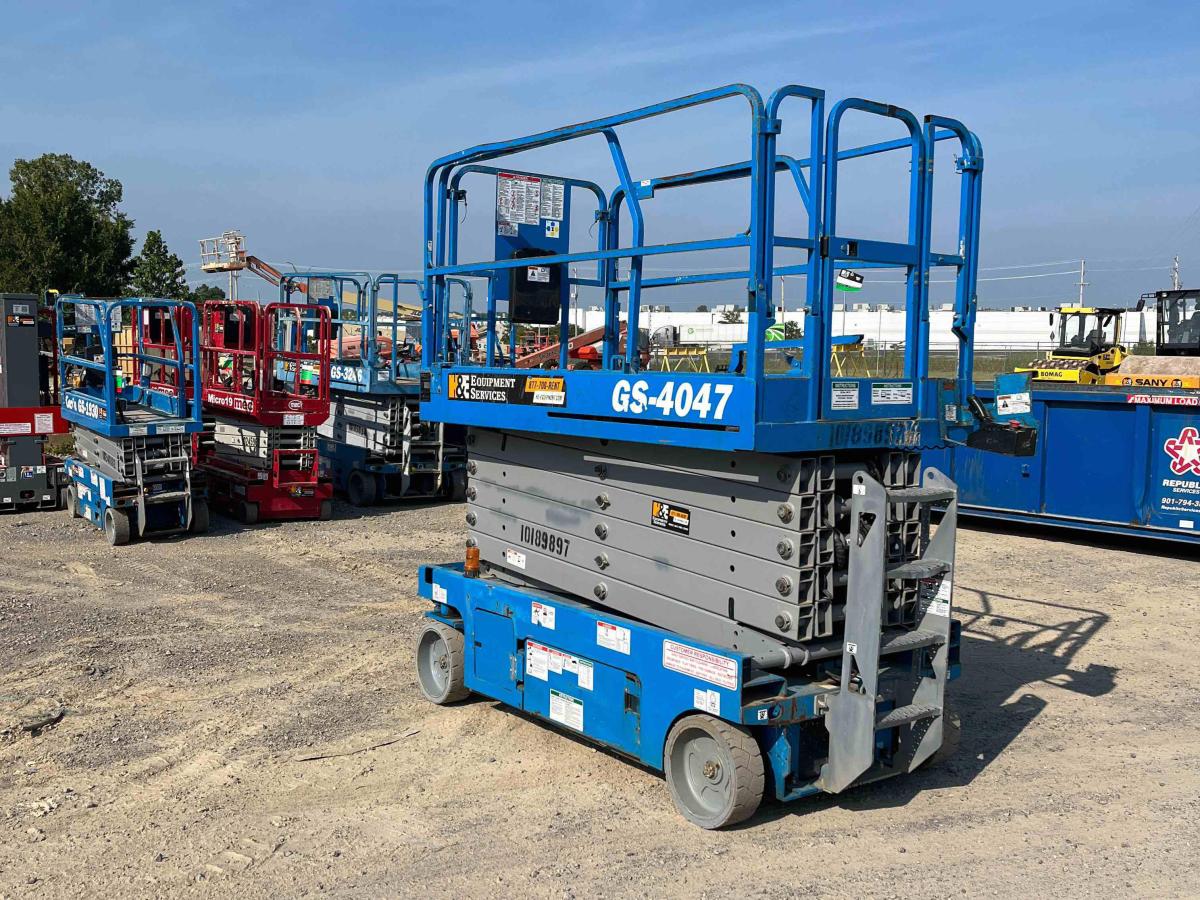 2016 Genie GS-4047