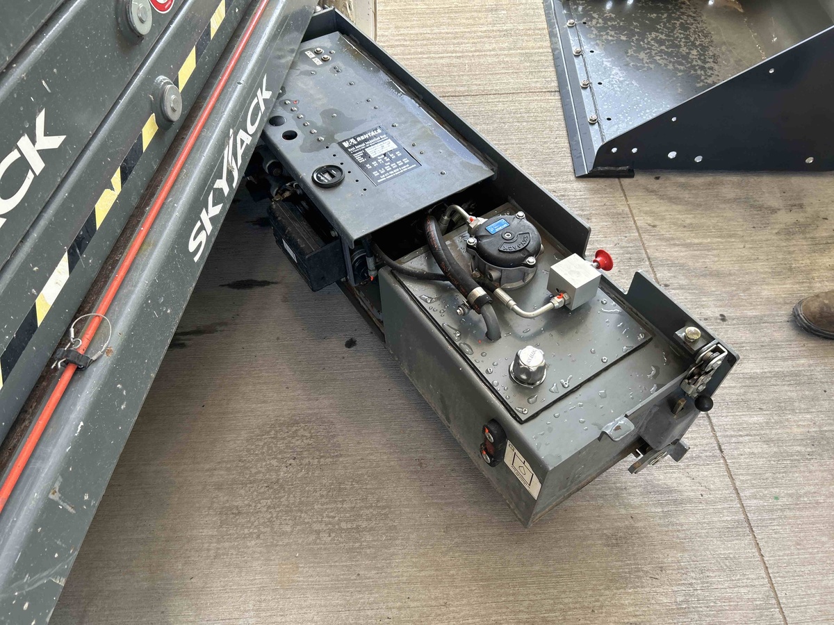 2016 Skyjack SJ3226-8