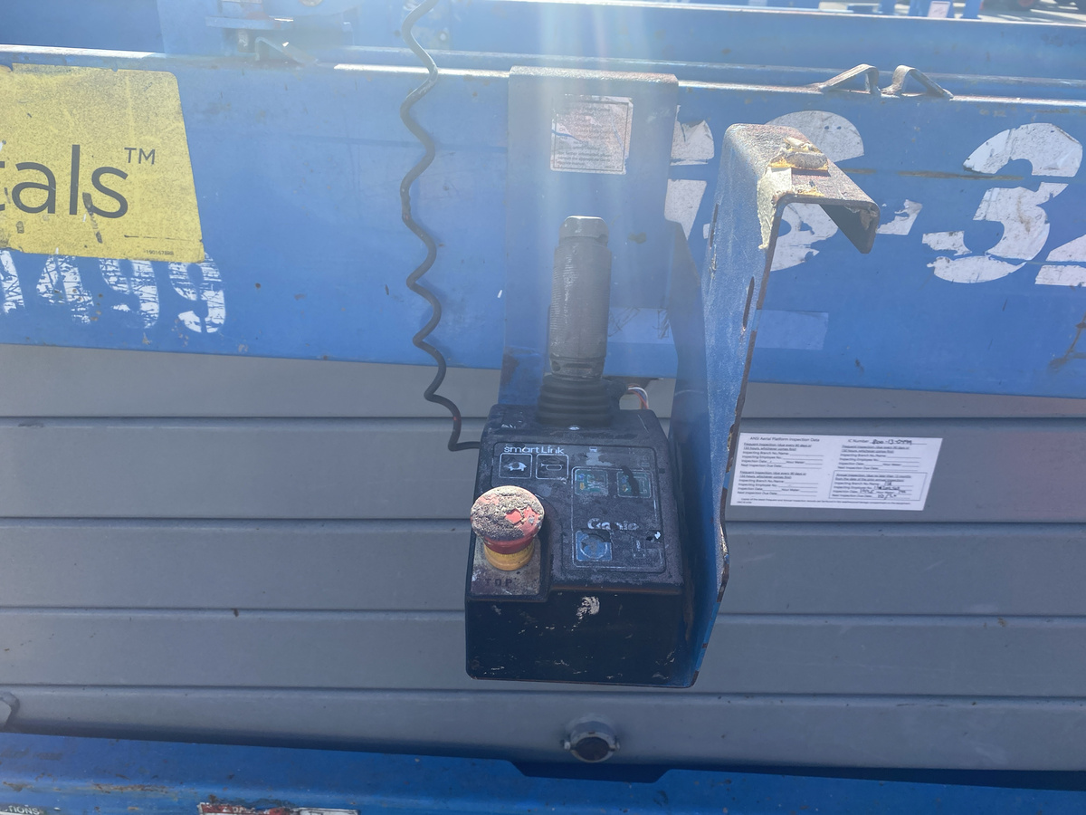 2016 Genie GS-3232-6