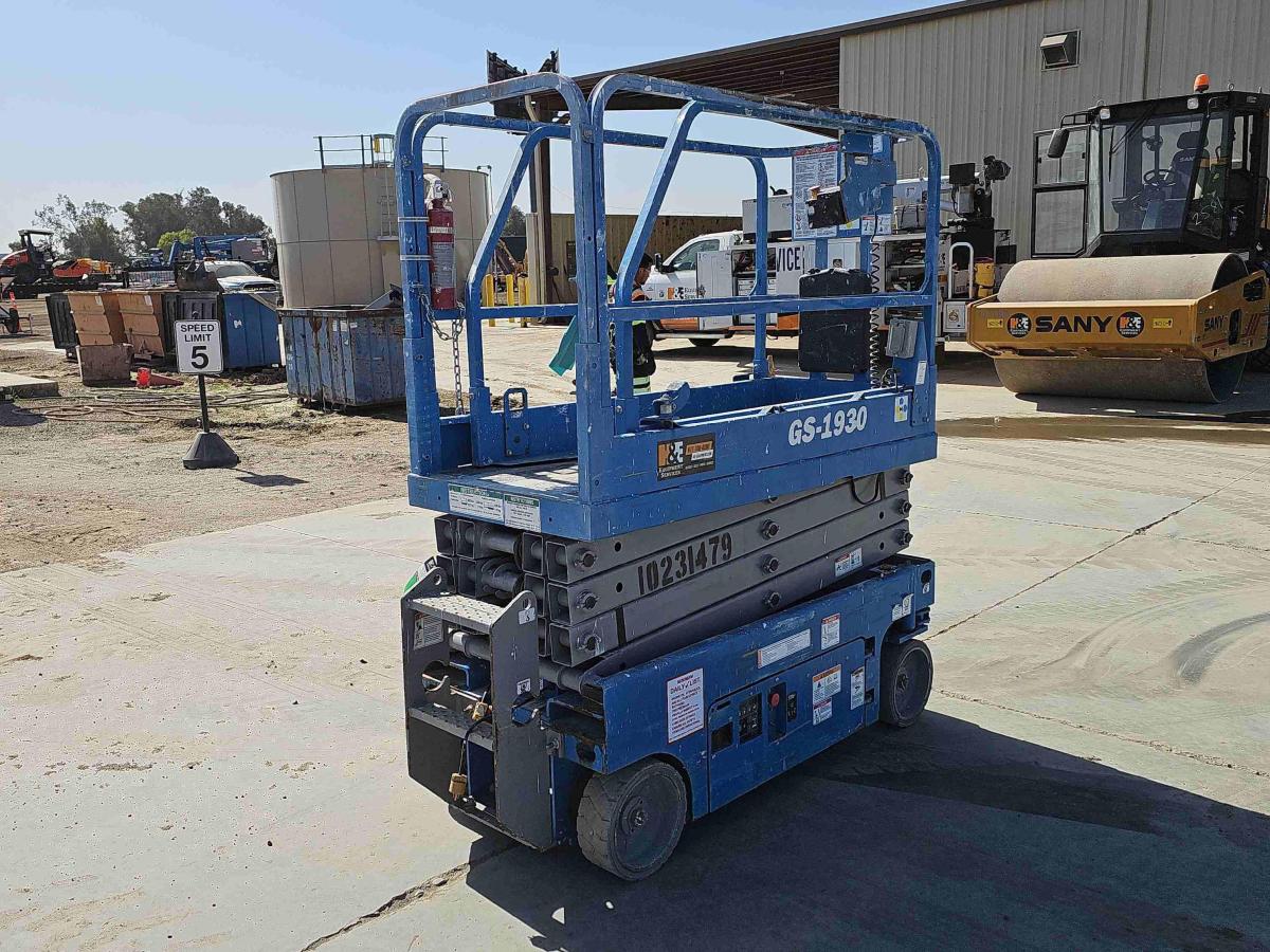 2017 Genie GS-1930