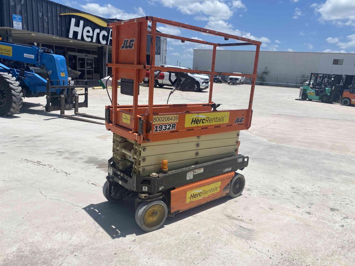2018 JLG 1932R-6