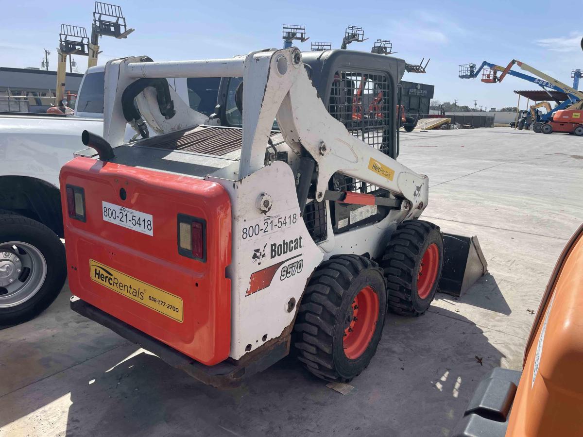 2018 Bobcat S570