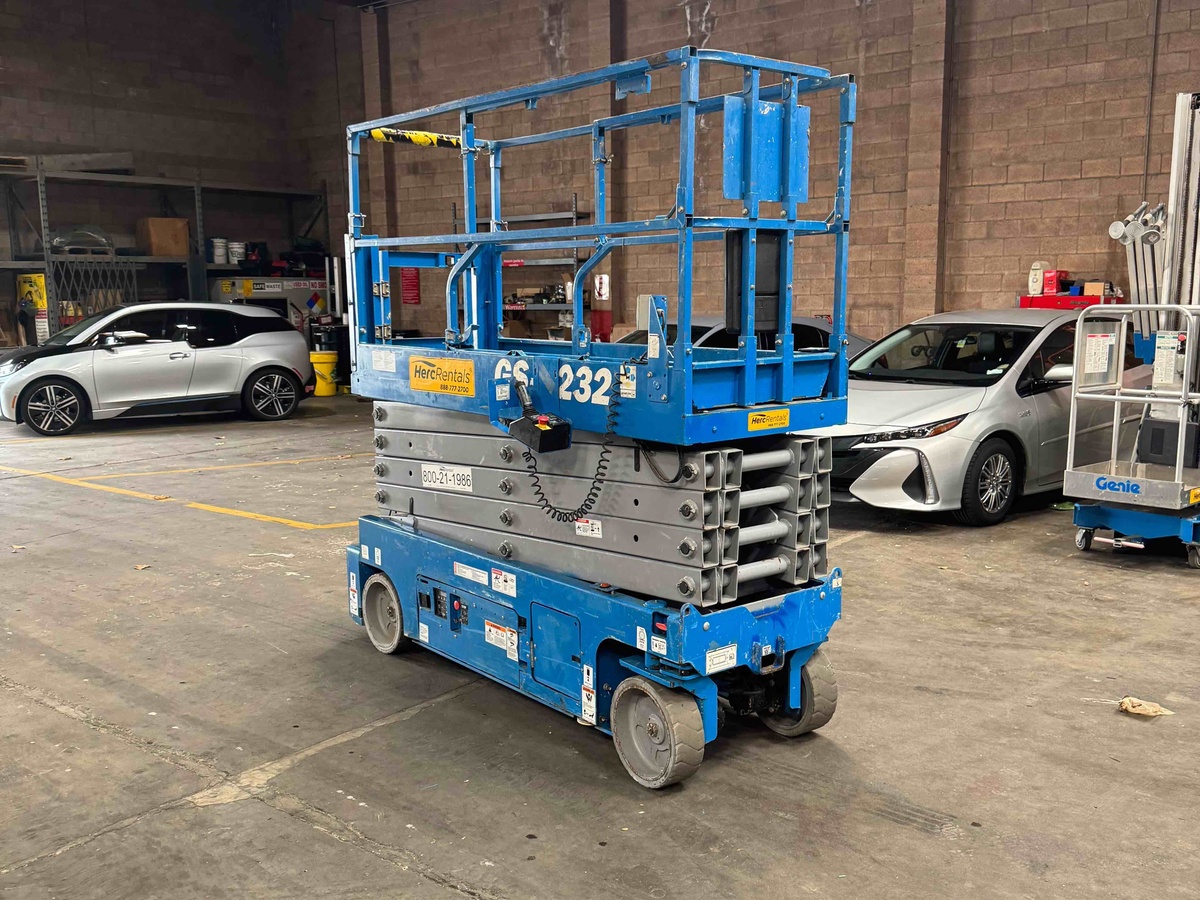 2018 Genie GS-3232-4