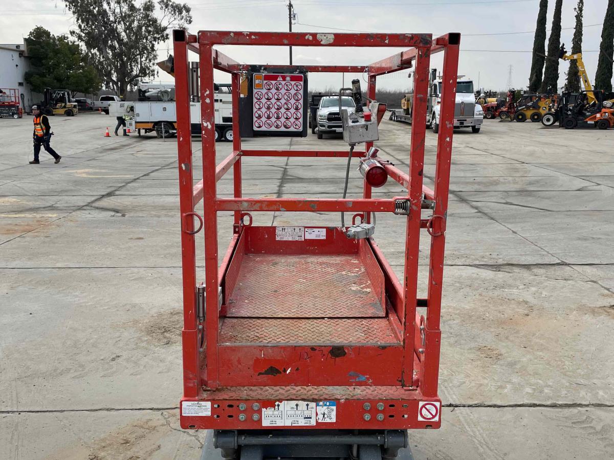 2017 Skyjack SJ3219