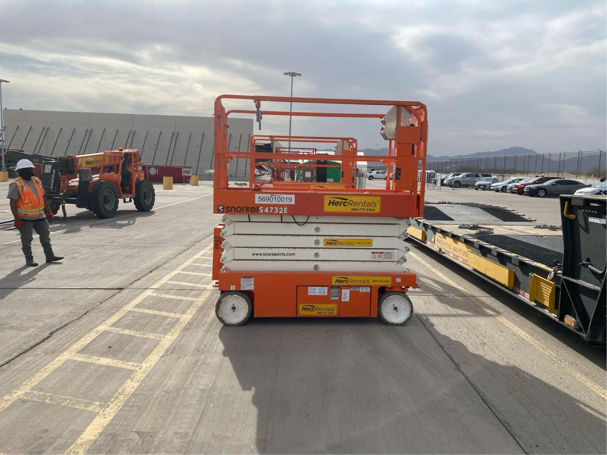 2022 Snorkel S4732E