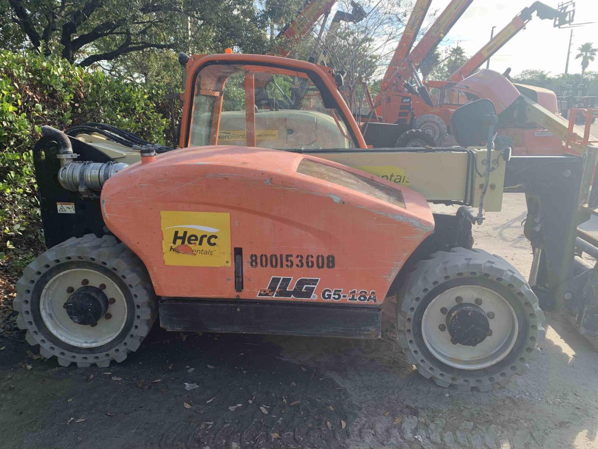 2017 JLG G5-18A