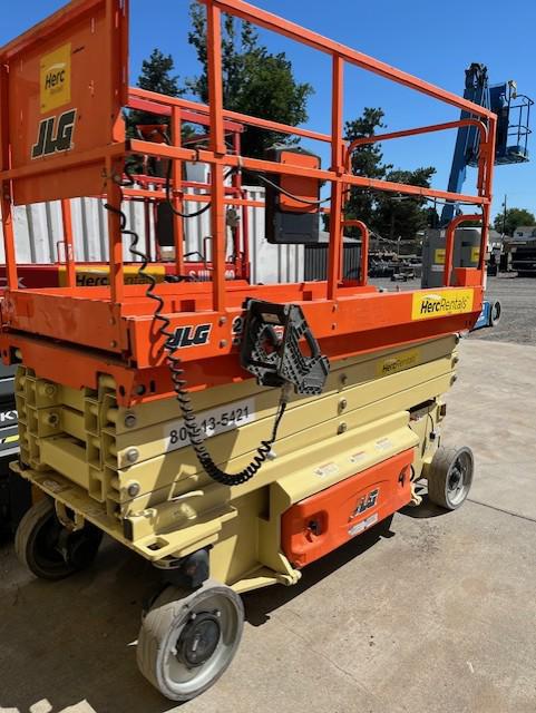 2017 JLG 2646ES-3