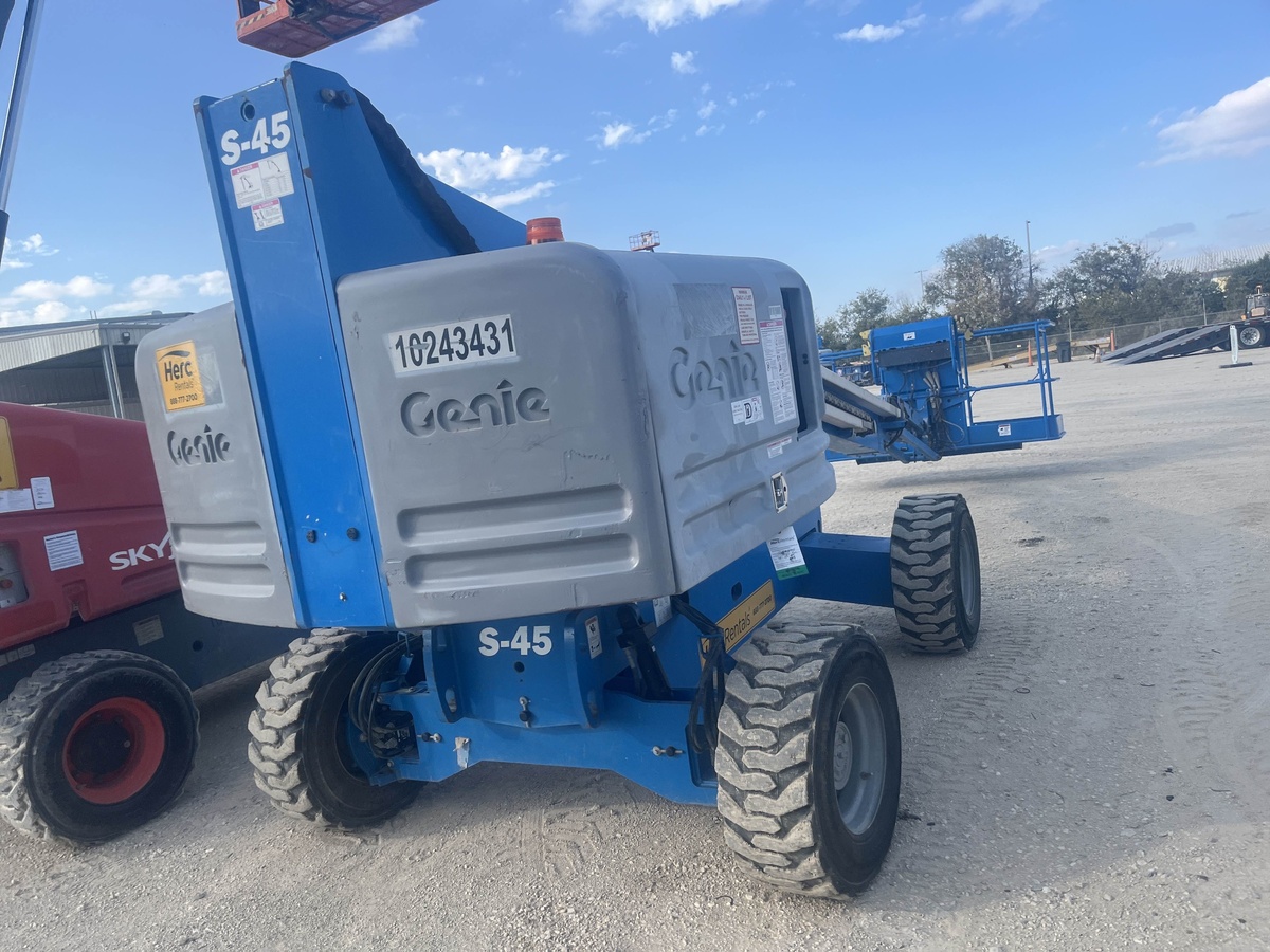 2017 Genie S-45-5