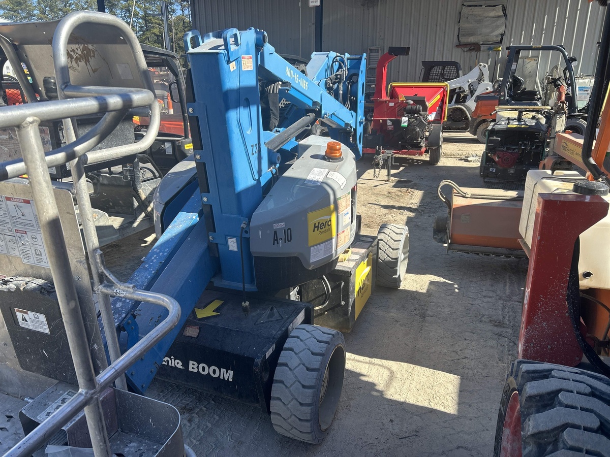 2017 Genie Z-33/18