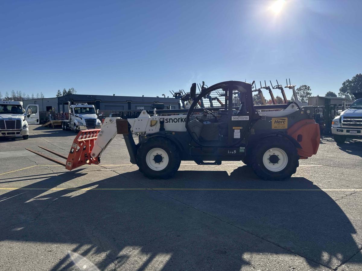 2021 Snorkel SR1054