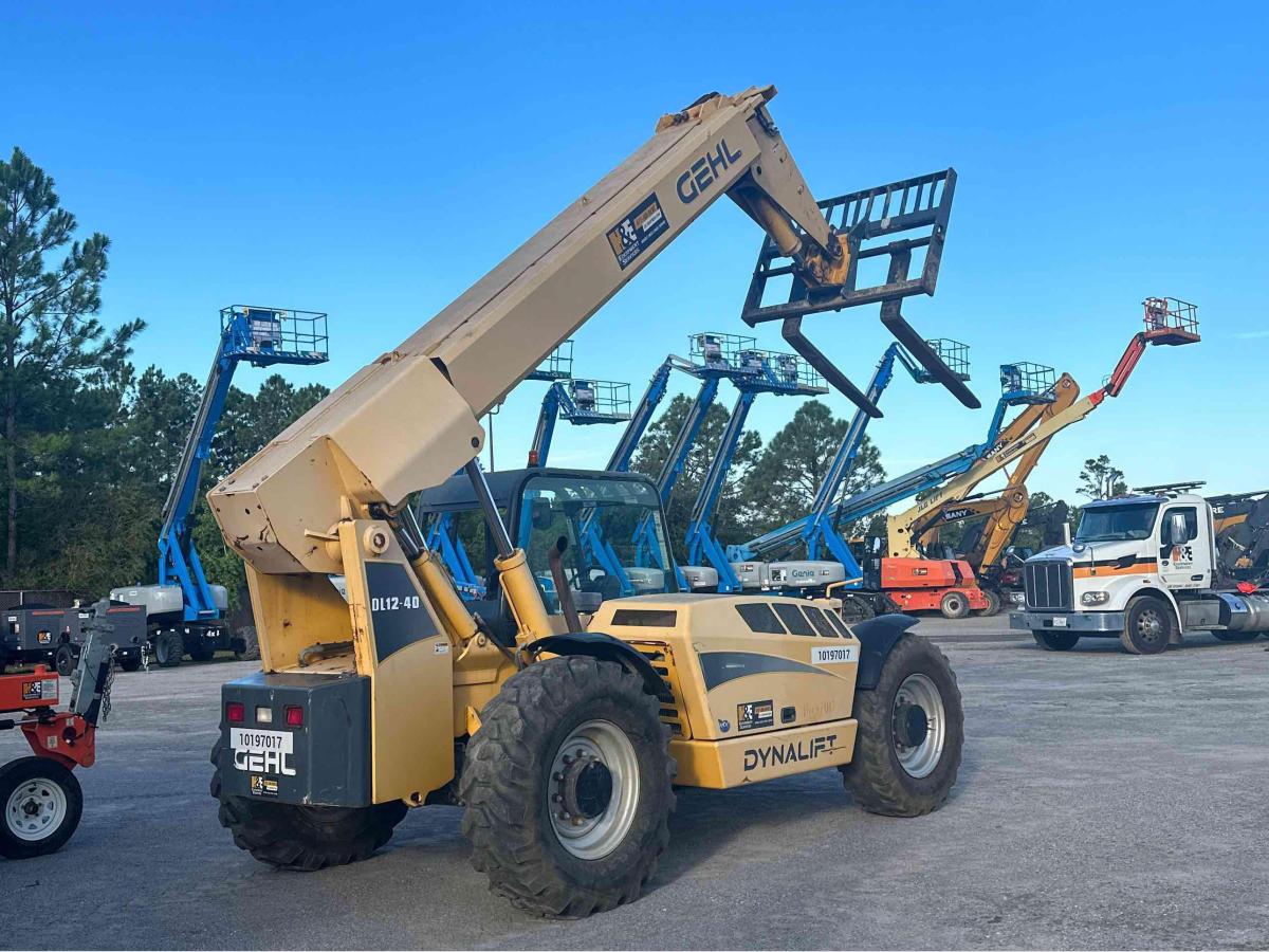 2016 Gehl DL12-40