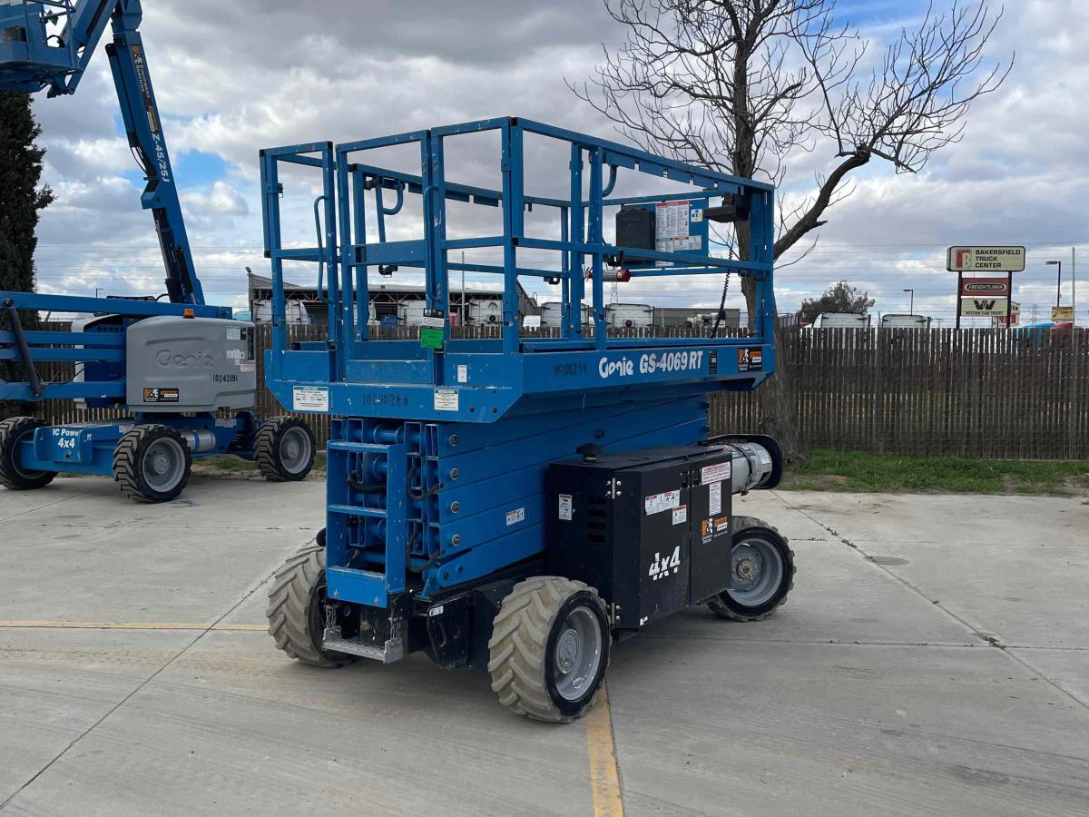 2016 Genie GS-4069 RT