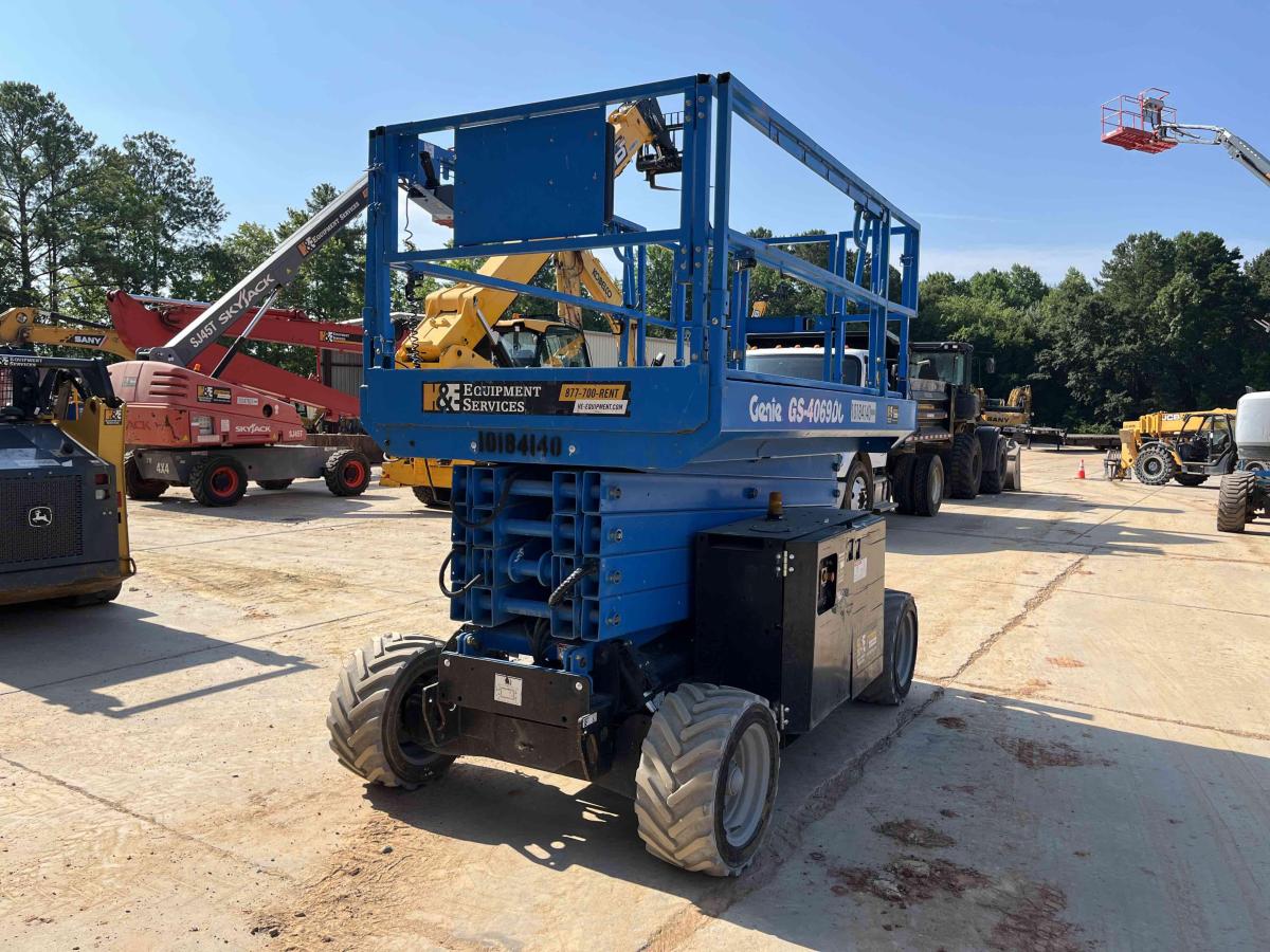 2016 Genie GS-4069 DC-8