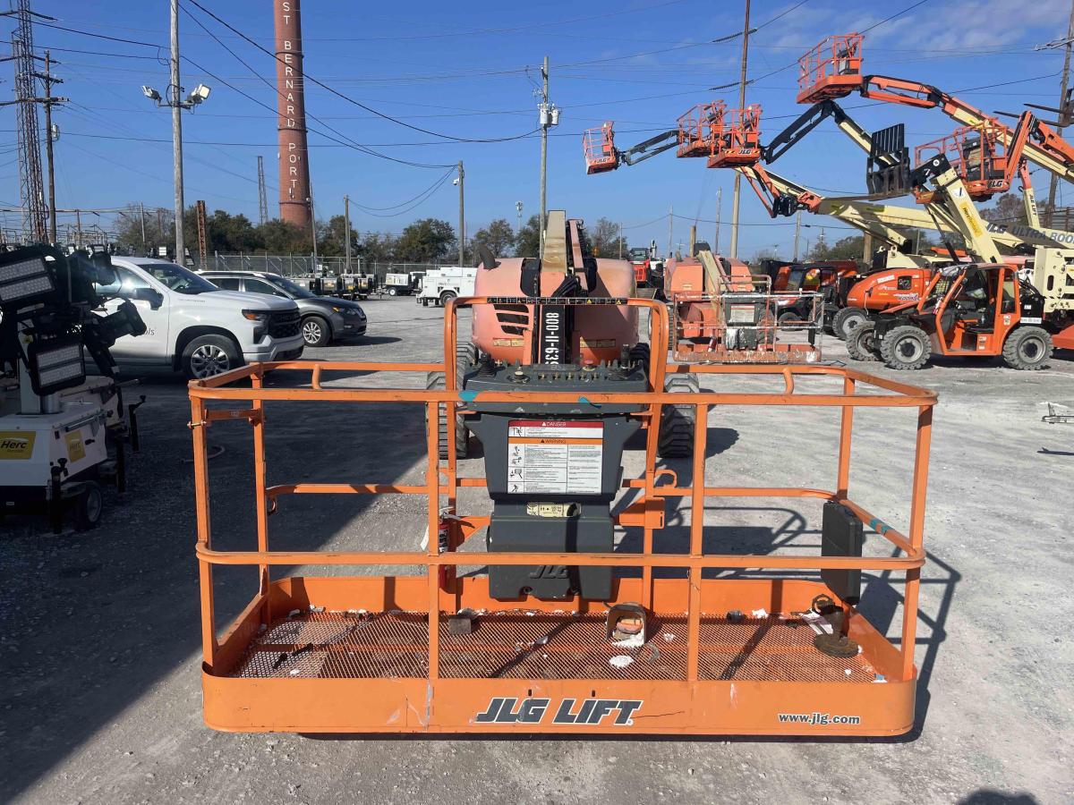 2016 JLG 600AJ