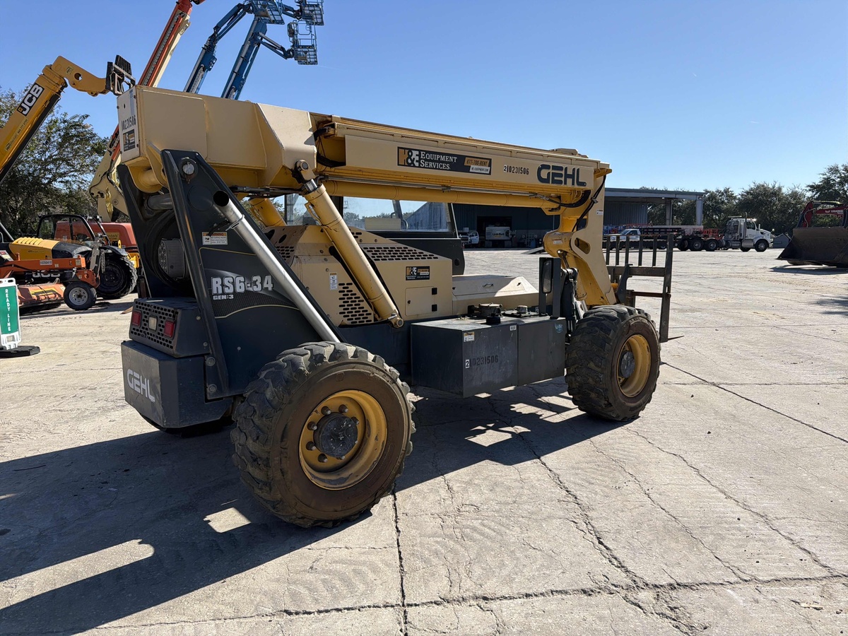 2017 Gehl RS6-34-3