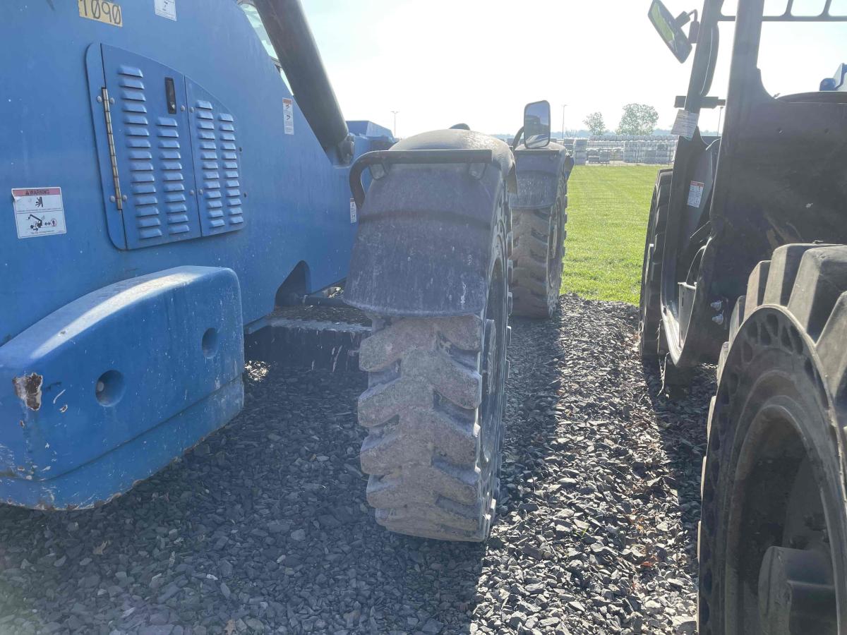 2018 Genie GTH-1056
