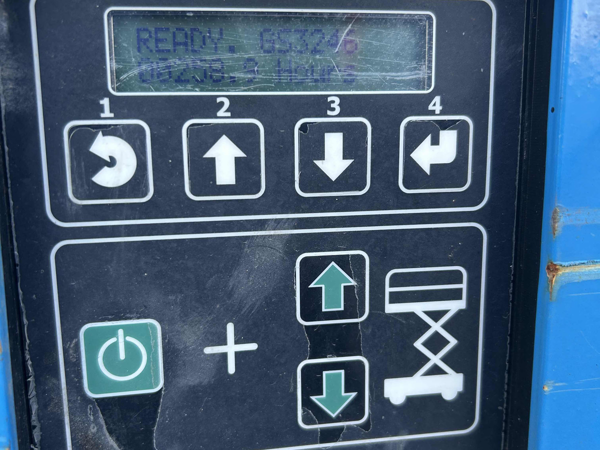 2019 Genie GS-3246