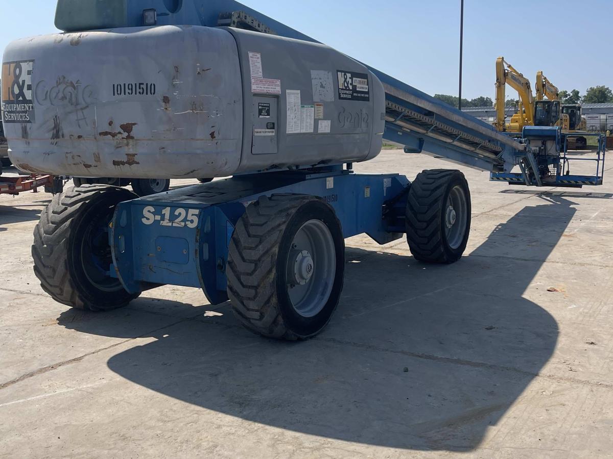 2016 Genie S-125