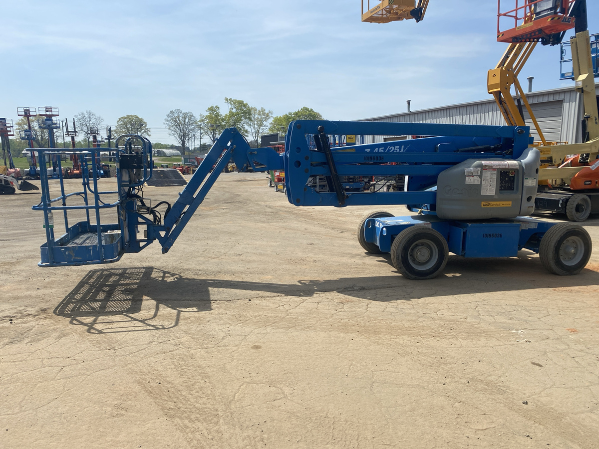 2016 Genie Z-45/25