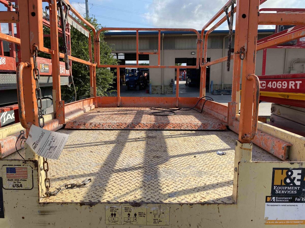 2017 JLG 260MRT-7
