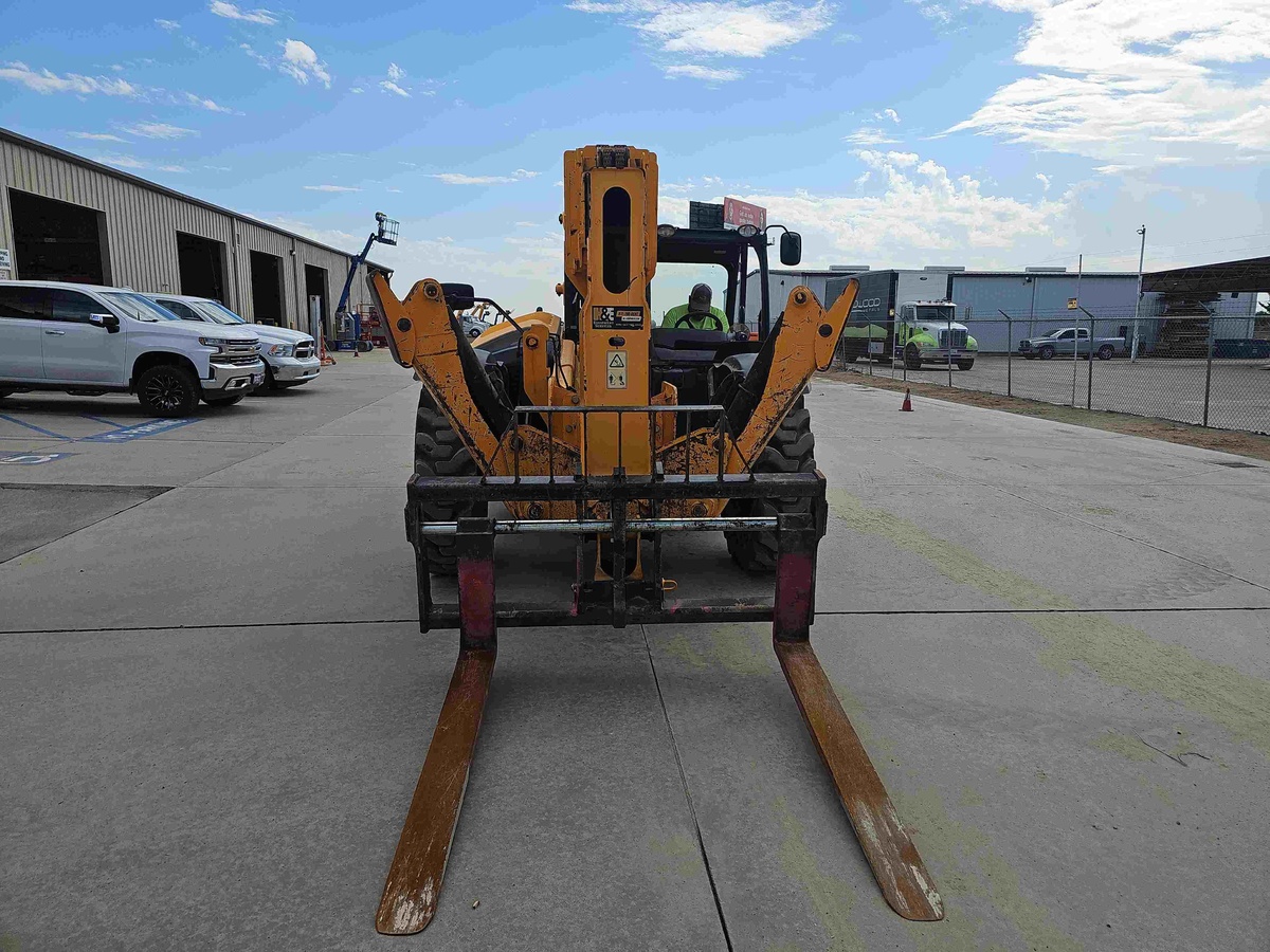 2019 JCB 512-56-5