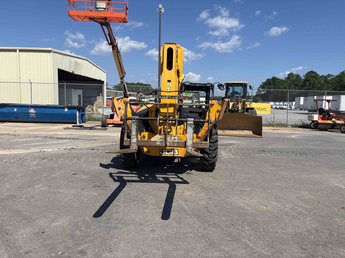 2022 JCB 512-56-3