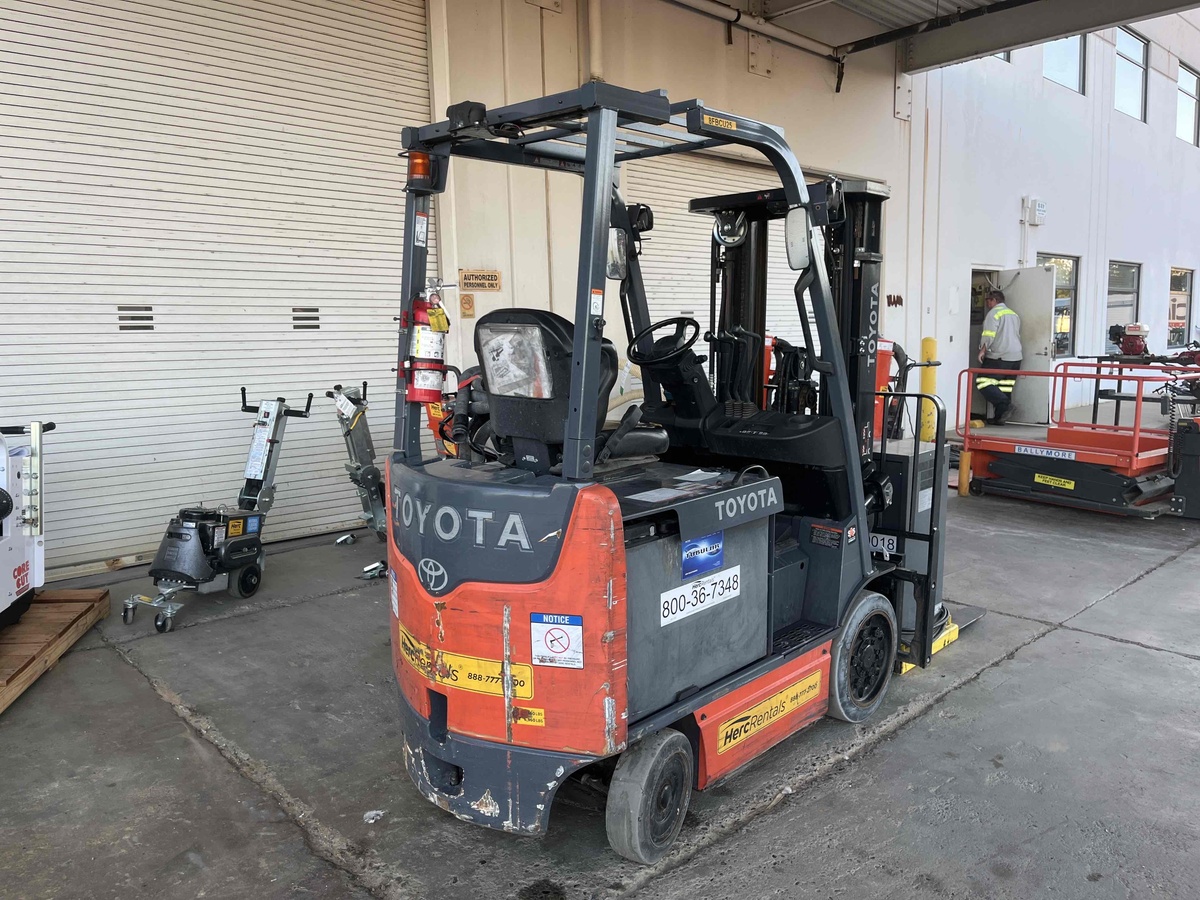 2022 Toyota 8FBCU25-3