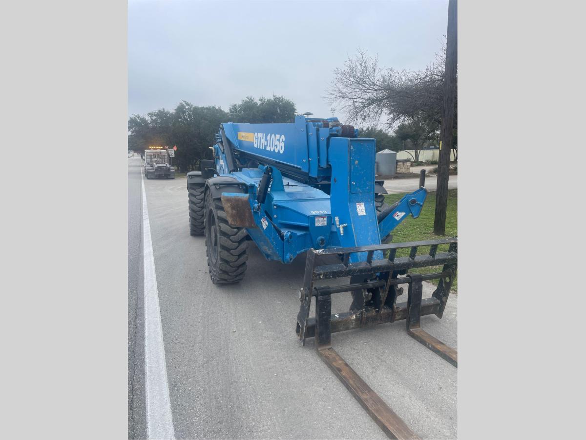 2018 Genie GTH-1056