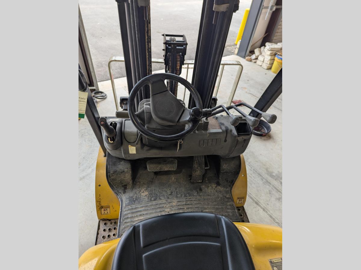 2017 Yale GLP050MX