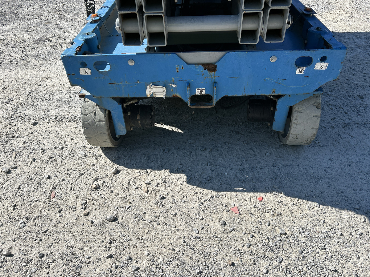 2018 Genie GS-3246-10