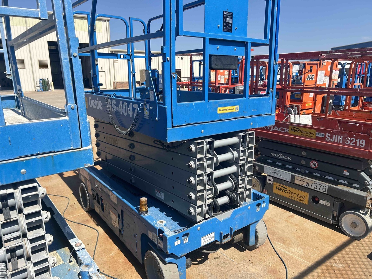 2017 Genie GS-4047-4
