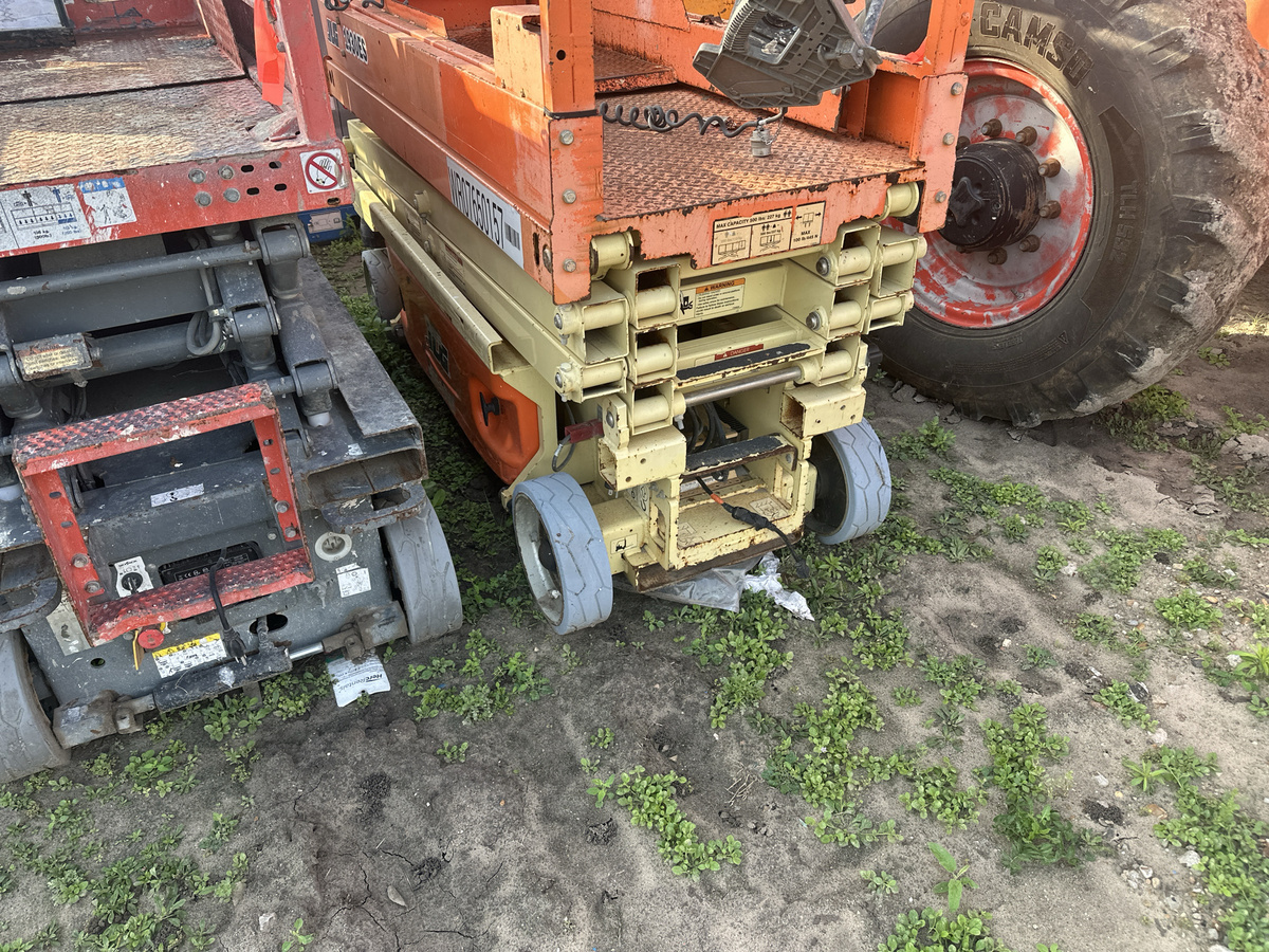 2017 JLG 1930ES-6