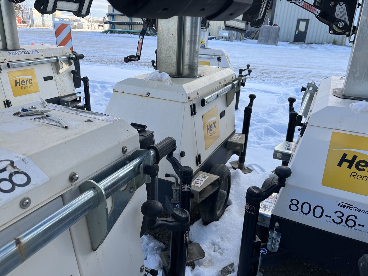 2018 Magnum PLT240-5