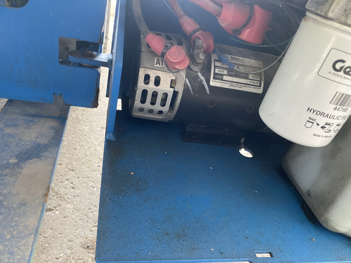 2019 Genie GS-3232-8