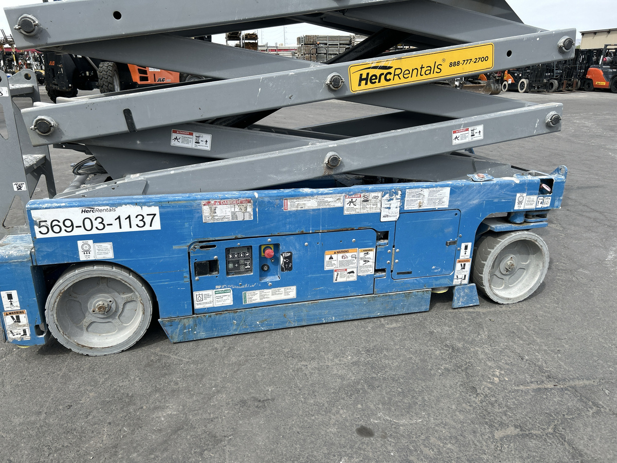 2018 Genie GS-3232-15