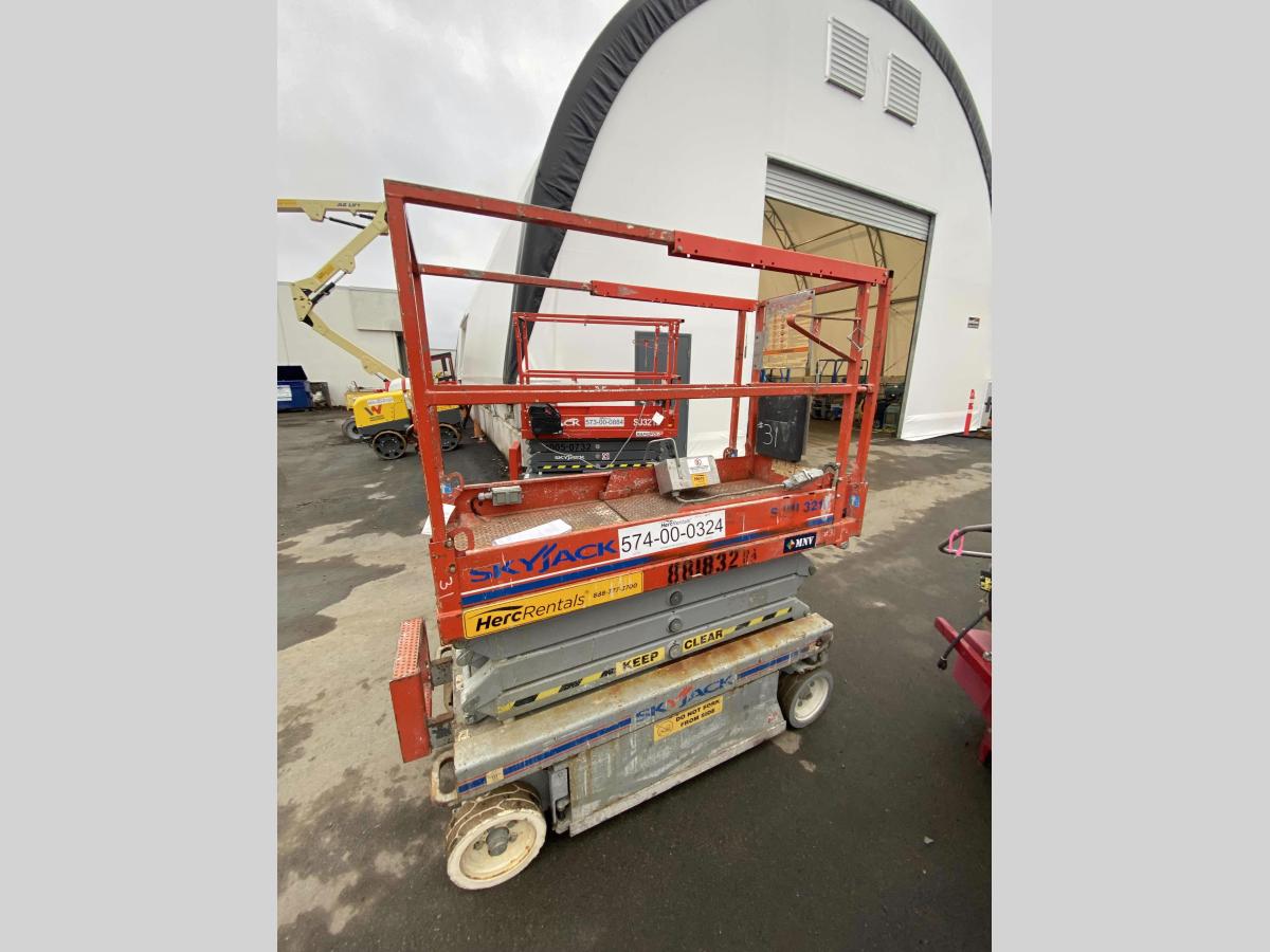 2011 Skyjack SJ3219