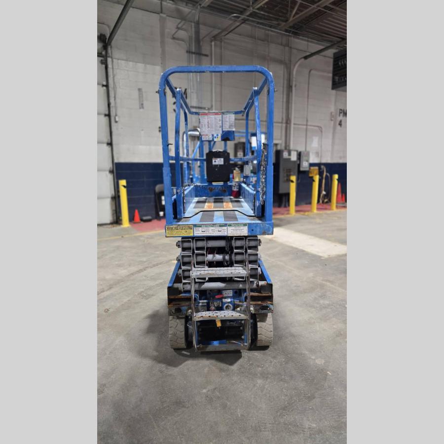 2018 Genie GS-1930